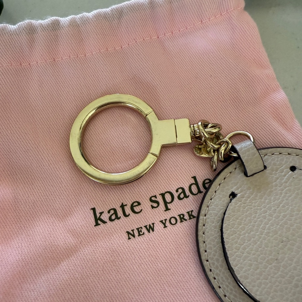 NWOT Kate Spade cream key chain bag charm with mirror - Picture 6 of 8